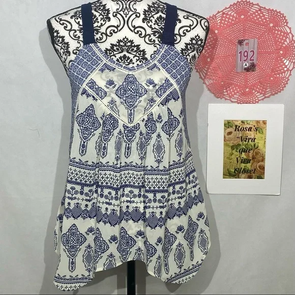 Xhilaration Tank Top Cream and Blue Print and Grey Back Small - Picture 2 of 9